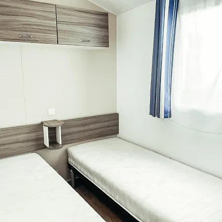 3 Bedroom Chalets Camping Lei Suves - Joycasa Roquebrune-sur-Argens Exterior photo