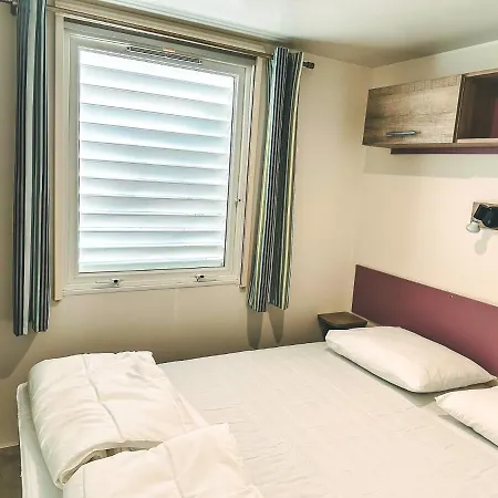 3 Bedroom Chalets Camping Lei Suves - Joycasa Roquebrune-sur-Argens Exterior photo