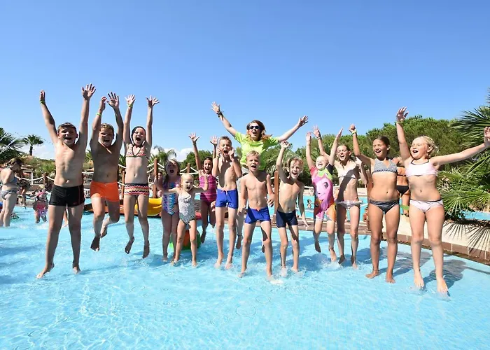 3 Bedroom Chalets Camping Lei Suves - Joycasa